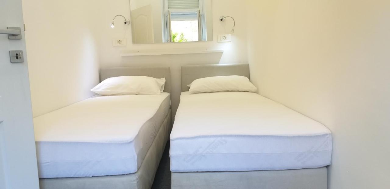 Luxurios And Historic Apartment "Shine" - Right On The Main Square Zagreb Extérieur photo