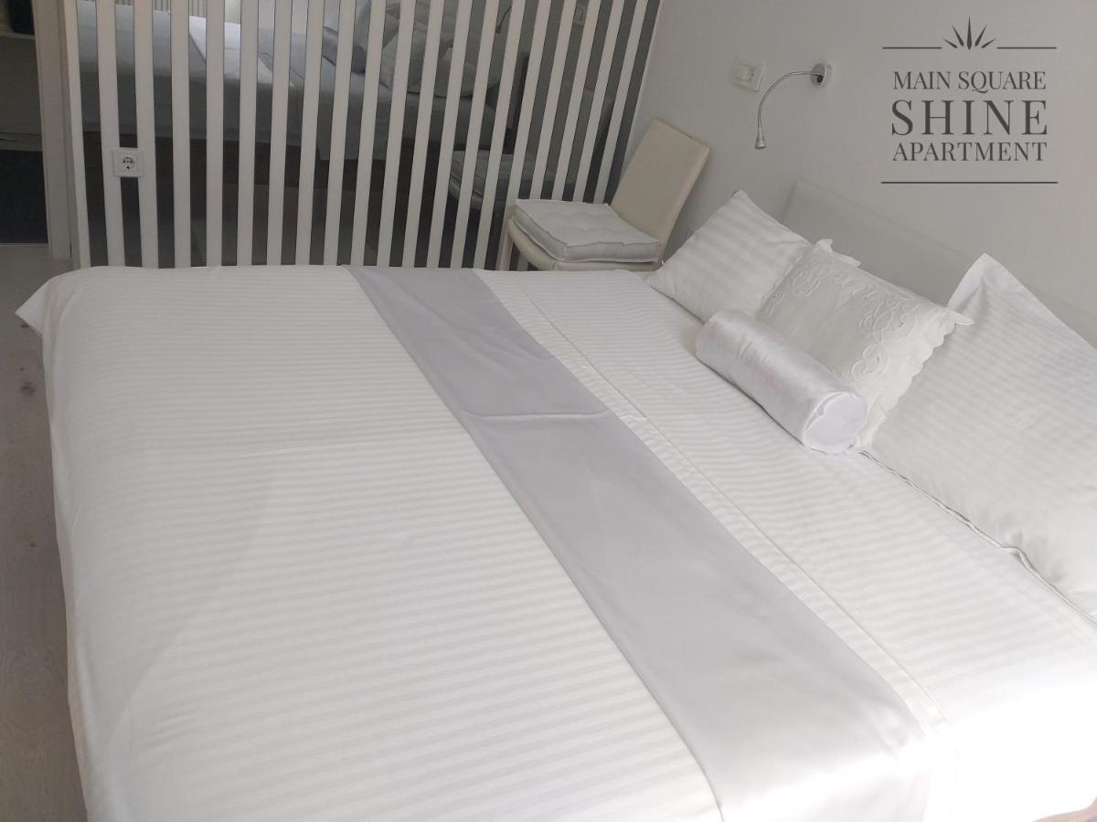 Luxurios And Historic Apartment "Shine" - Right On The Main Square Zagreb Extérieur photo