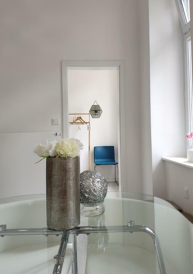 Luxurios And Historic Apartment "Shine" - Right On The Main Square Zagreb Extérieur photo