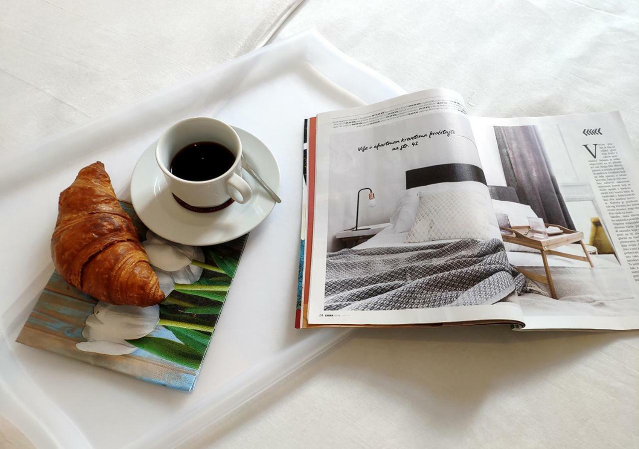 Luxurios And Historic Apartment "Shine" - Right On The Main Square Zagreb Extérieur photo